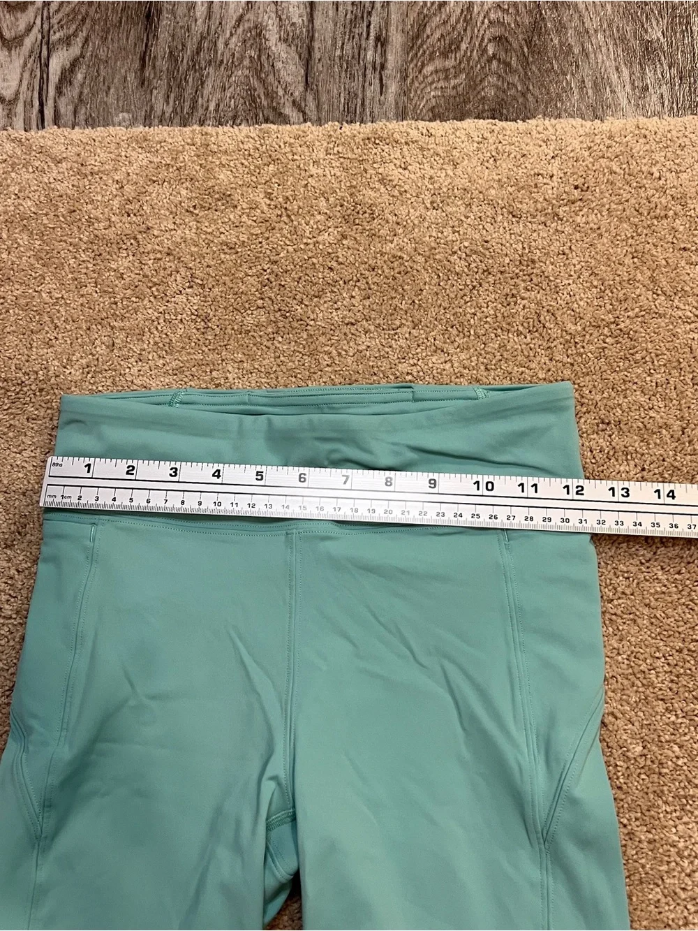 Women’s Lululemon On Pace High Rise 10” Shorts Size 6